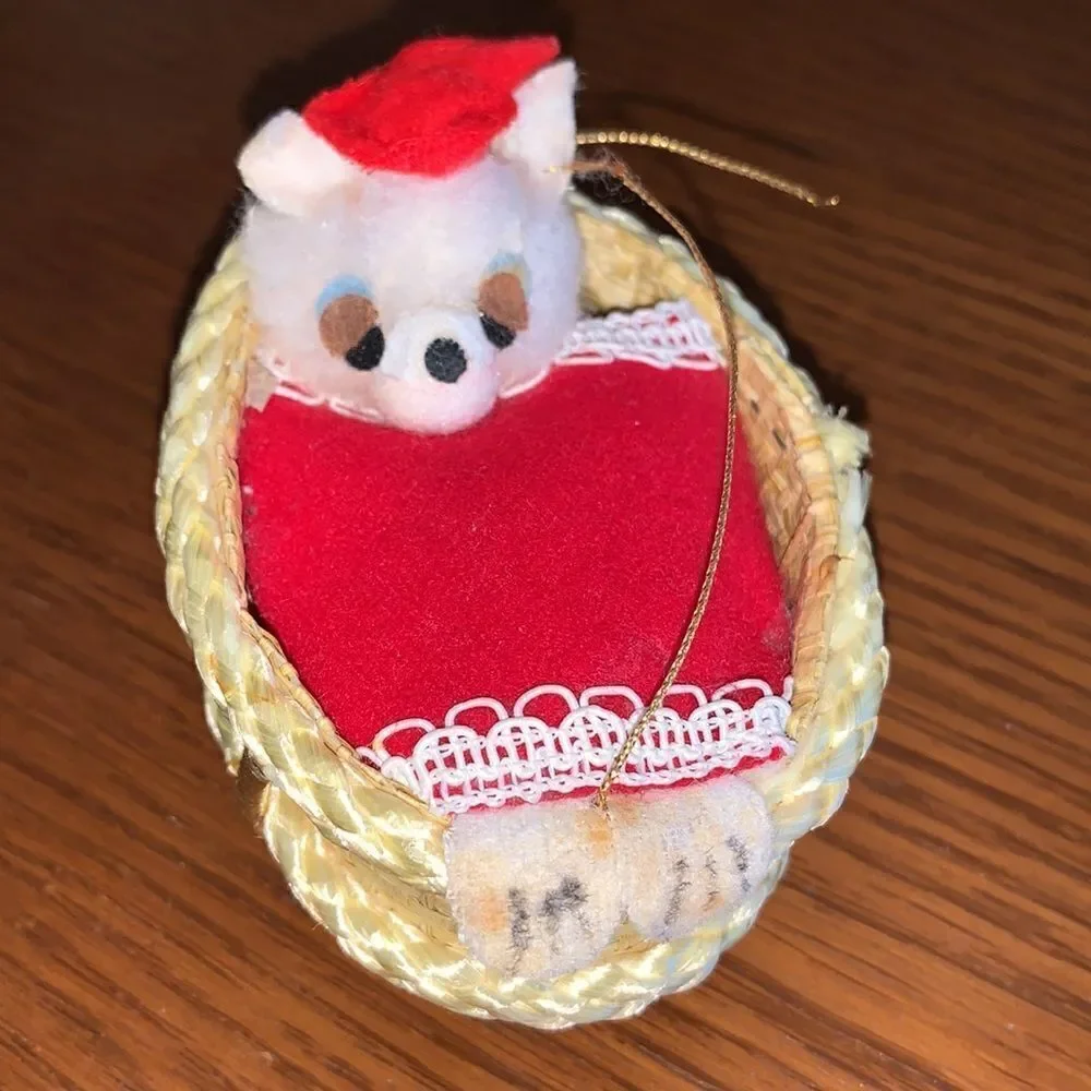 Vtg‎ white animal sleeping in straw rocking basket ornament